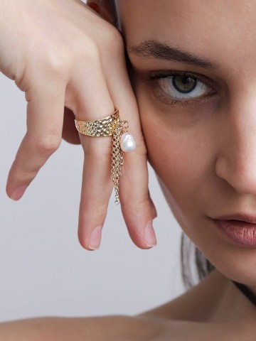 Кольцо с подвеской жемчужина