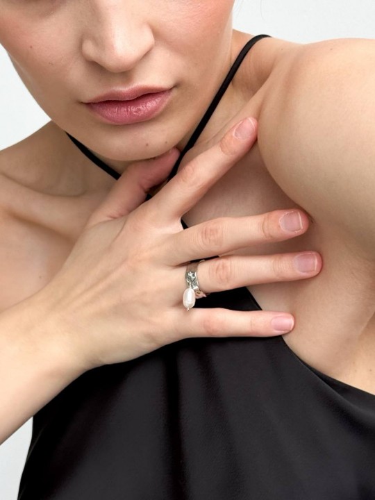 Кольцо с подвеской жемчужина-3