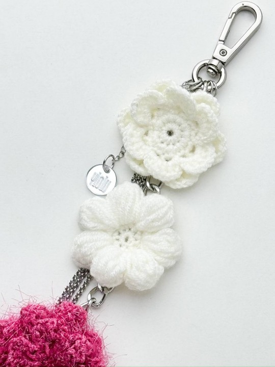 Брелок RBH&11YOU 3 цветка-2