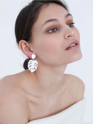 Серьги Minimalism Монстеры уменьшенные