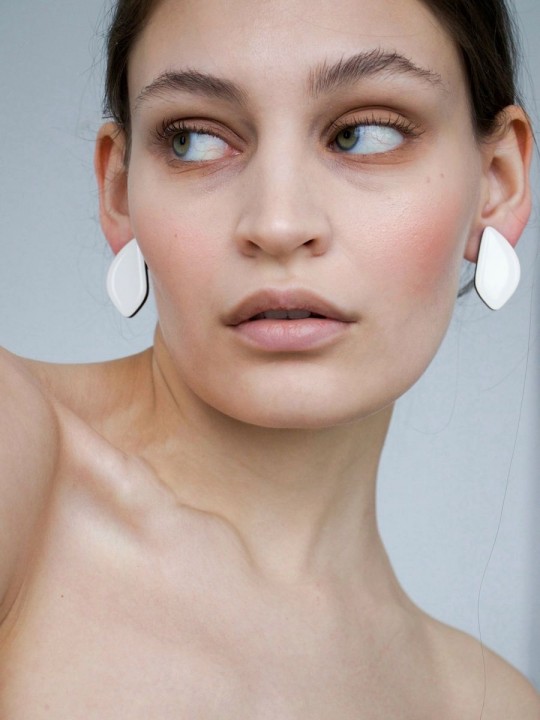 Серьги Wood Лепестки миндаля-1