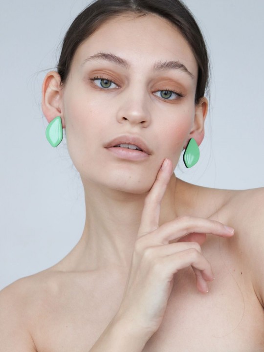 Серьги Wood Лепестки миндаля-2