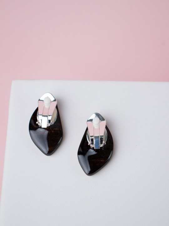 Клипсы Wood Лепестки миндаля-1