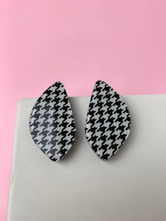 Серьги Animal Лепестки миндаля